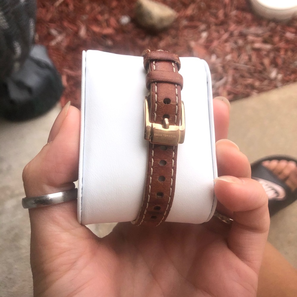 Michael Kors Watch - Picture 3 of 7